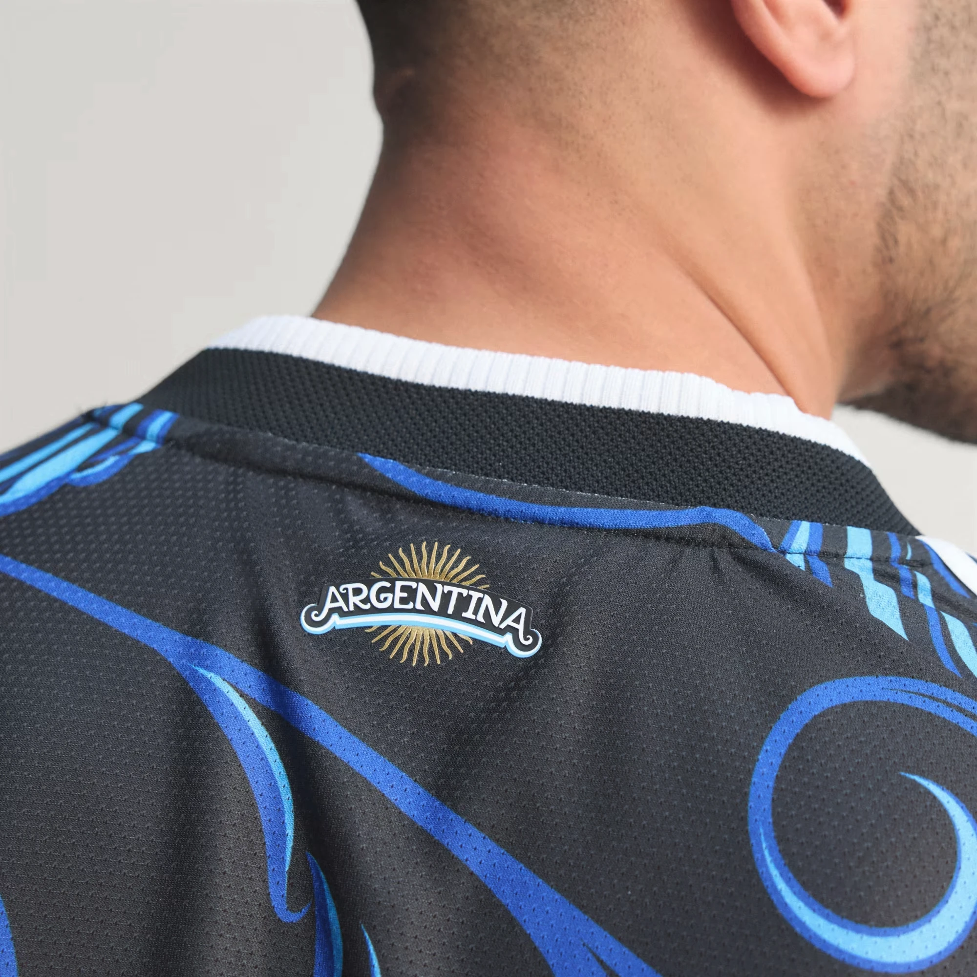 Camiseta Alternativa Selección Argentina 26 Versión Jugador - Image 8